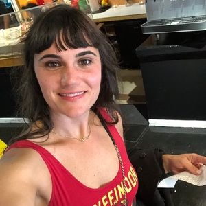 Meet your Posher, Whitney